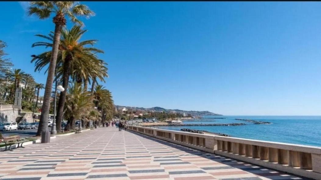 Casa Sanremo Tiziano Parking Gratis Spiaggia 15 Minuti A Piedi Eksteriør bilde